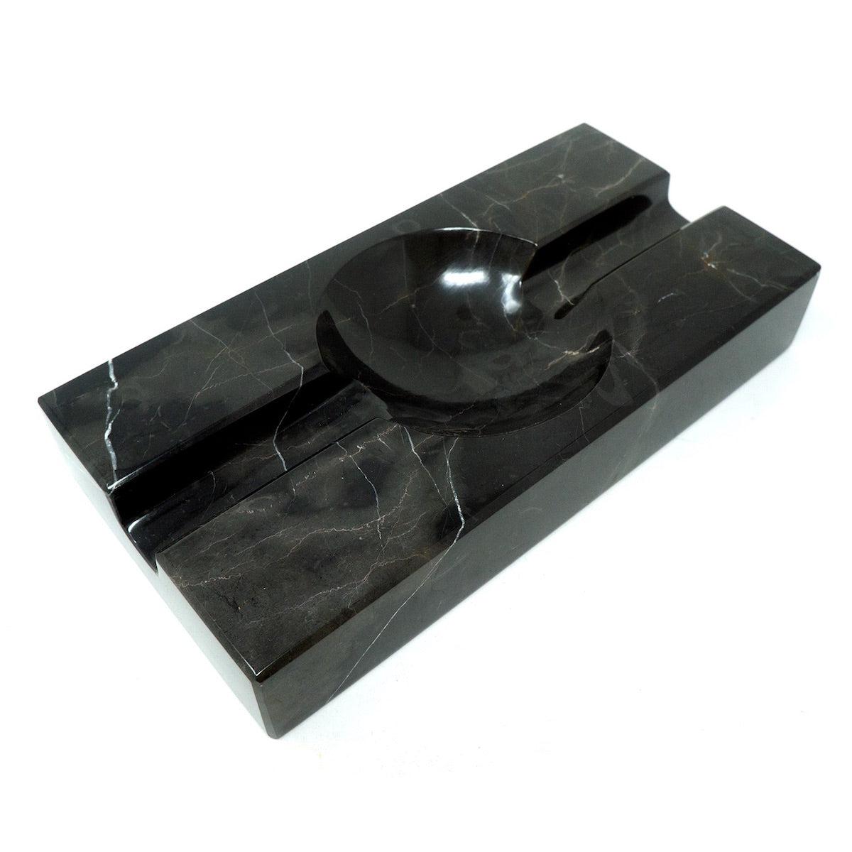 4082 - Home & Garden > Smoking Accessories > Ashtrays