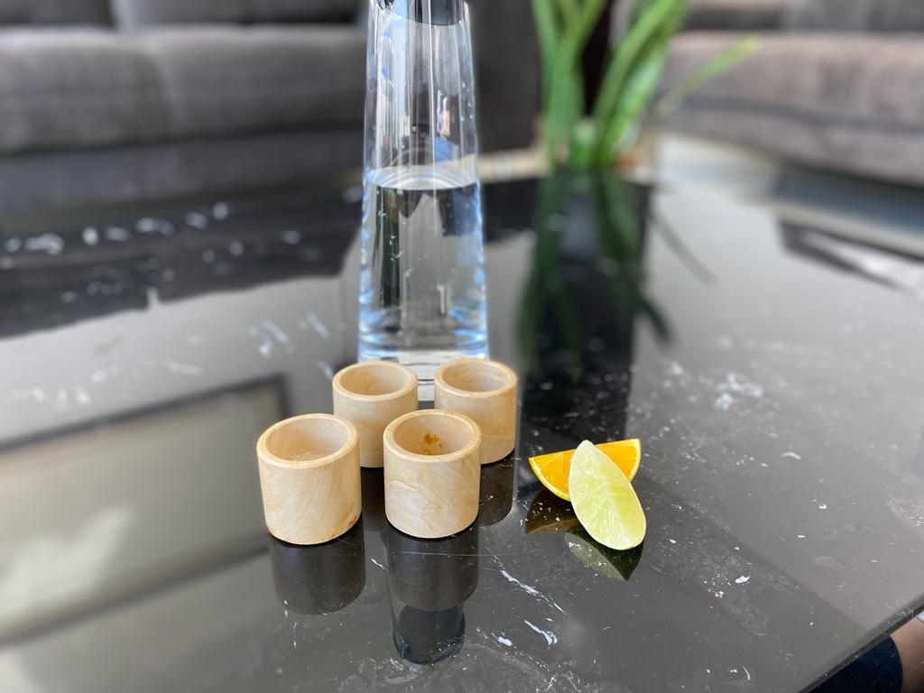 Juego de 4 Vasos mezcaleros de Mármol / Ónix natural