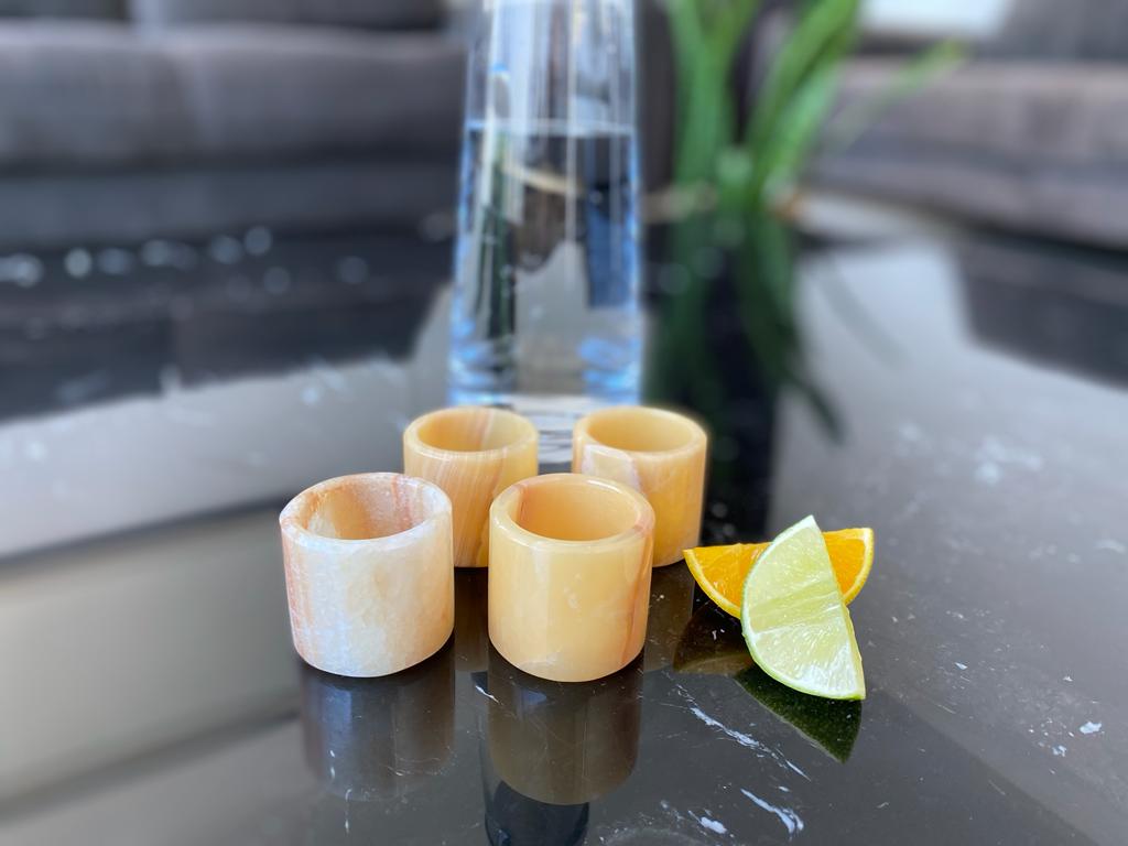 Juego de 4 Vasos mezcaleros de Mármol / Ónix natural