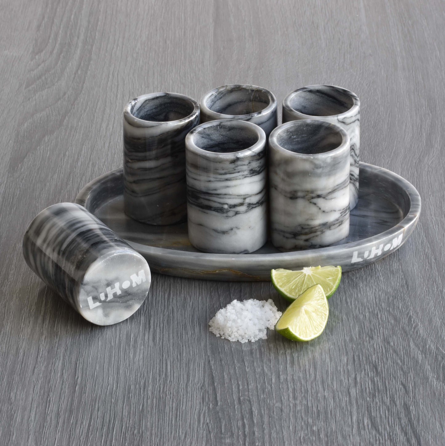 Juego de 6 Tequileros de Mármol Natural con Base en Gris Mazahua